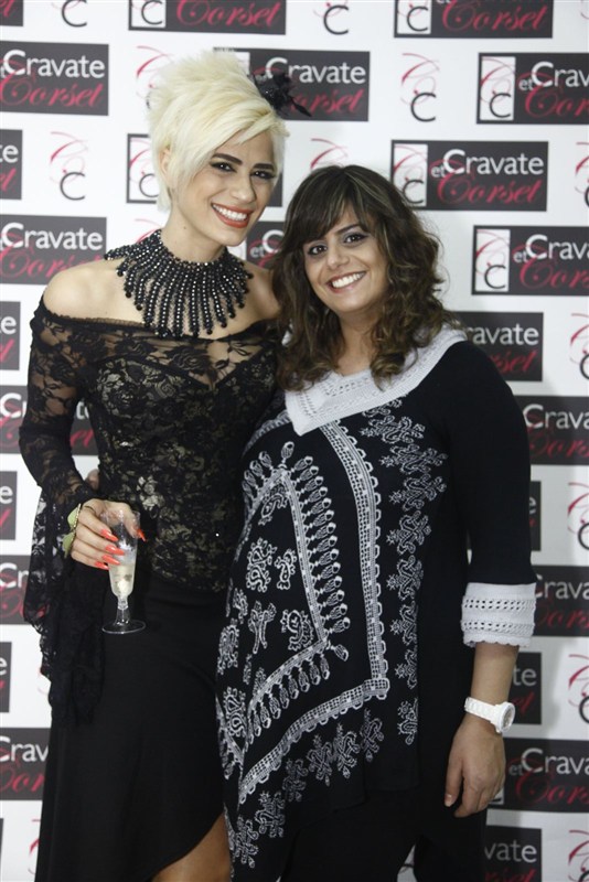 Cravate et Corset Opening